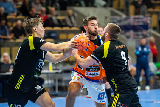 Kristianstads Helge Freiman mot Sävehofs Vetle Eck Aga och