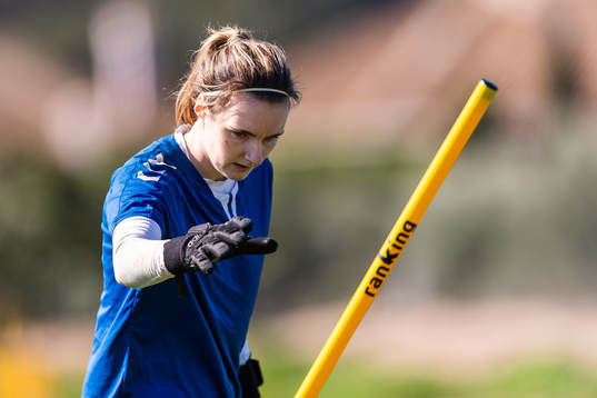 Goalkeeper Siri Ervik of Kolbotn