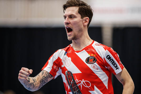 Pixbos Anton Eriksson jublar