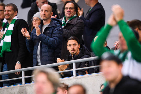 Zlatan Ibrahimovic jublar