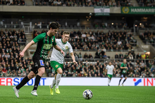Varbergs Robin Tranberg och Hammarbys Aron Johannsson