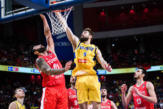 William Magarity of Sweden and Huseyin Goksenin Koksal of