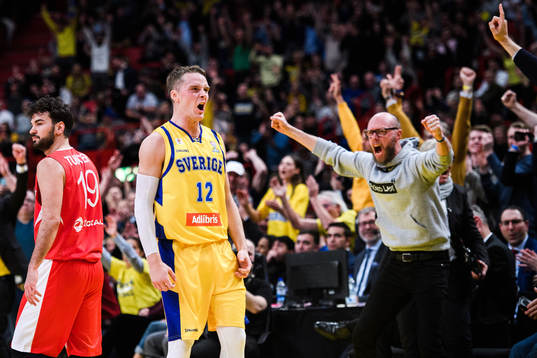 Ludvig Håkanson of Sweden celebrates