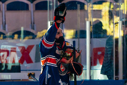 Växjös Daniel Rahimi uppmärksammas för 500 SHL-matcher
