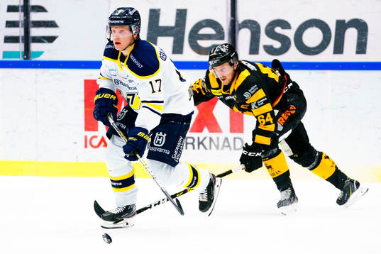 s Emil Johansson och Skellefteås Jonathan Pudas
