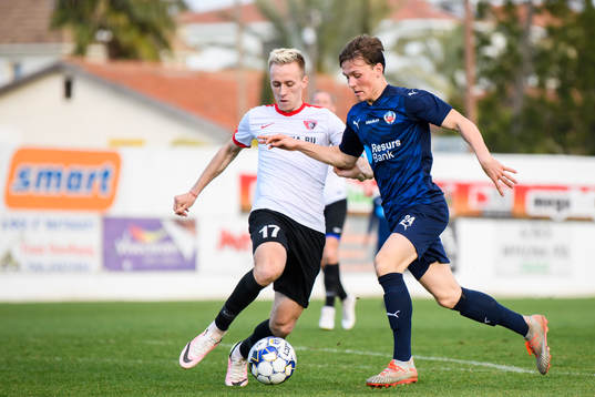 Tekstilshchiks Denis Fomin och Helsingborgs Filip Sjöberg