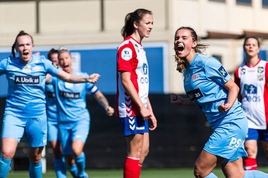 Andrea Norheim of Avaldsnes celebrates