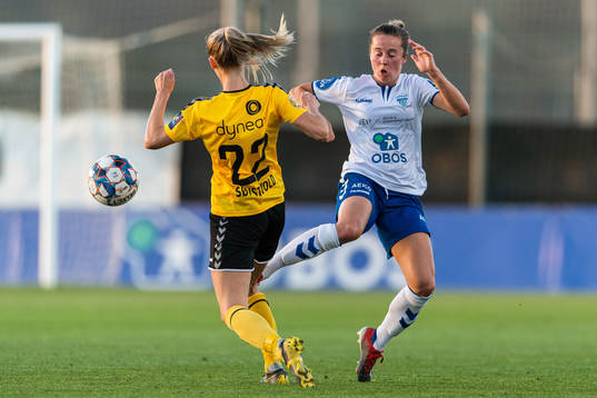 Anja Sønstevold of LSK Kvinner and Johanne Fridlund of