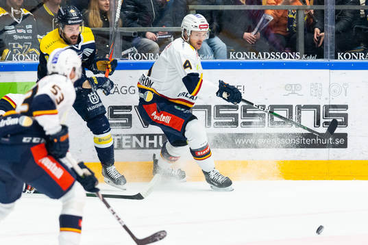 s Linus Fröberg och Djurgårdens Marcus Högström