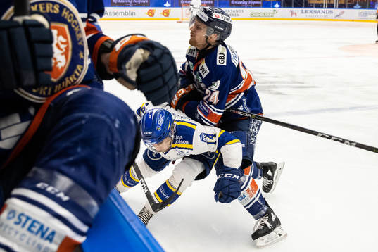 Leksands Oskar Lang och Växjös Brendan Shinnimin