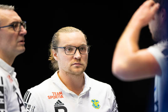 Ystads IFs assisterande tränare Oscar Carlén
