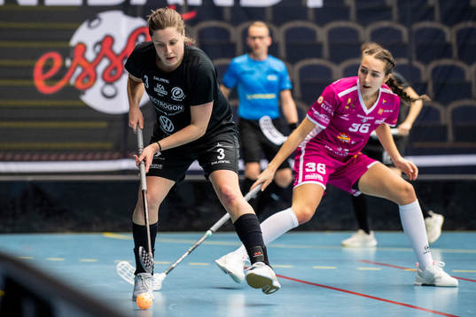 s Madeleine Karlsson