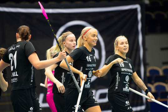Täbys Anna Peterzén jublar