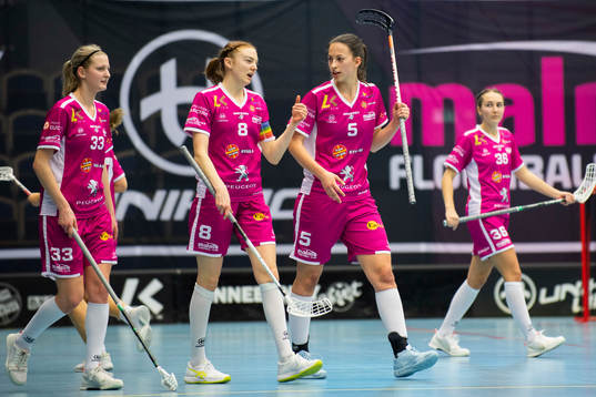 s Maja Ekström, Ellen Rasmussen och Andrea Gämperli