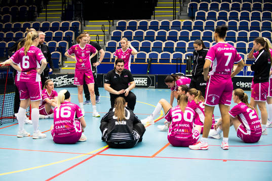 s tränare Mikael Jeppsson och spelare deppar