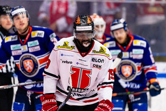 Örebros Daniel Muzito Bagenda deppar