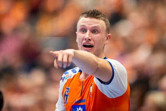 Kristianstads Philip Henningsson agerar handbollsmatchen i