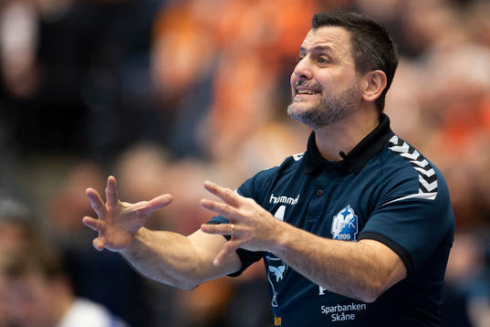 Kristianstads tränare Ljubomir Vranjes agerar