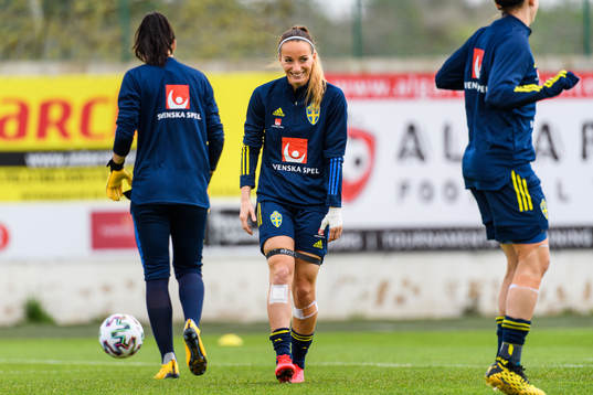 Kosovare Asllani