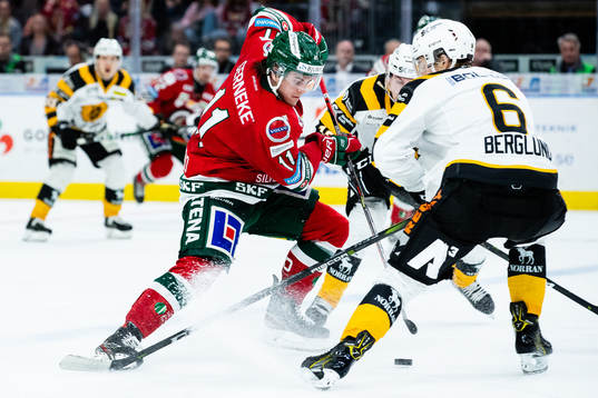 Frölundas Samuel Fagemo mot Skellefteås Filip Berglund