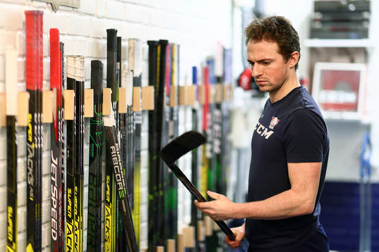 Linköpings Broc Little före ishockeymatchen i SHL mellan