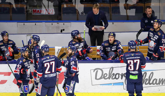 Linköpings bås med tränare Bert Robertsson