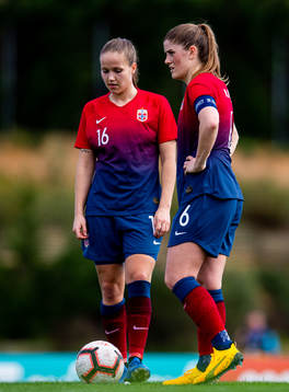 Guro Reiten and Maren Mjelde of Norway