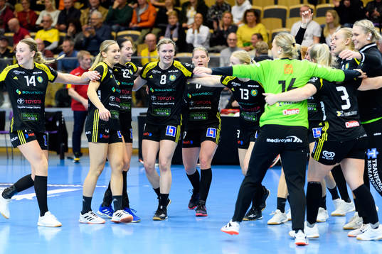 Sävehofs spelare jublar