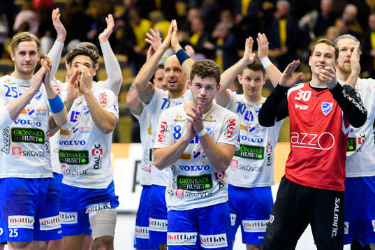 Skövdes spelare tackar publiken