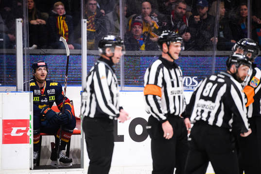 Djurgårdens Anton Hedman i utvisningsbåset