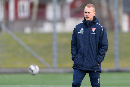 Tvååkers Jakob Adolfsson före fotbollsmatchen i Svenska