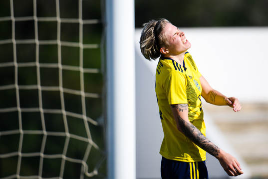 Lina Hurtig of Sweden reacts