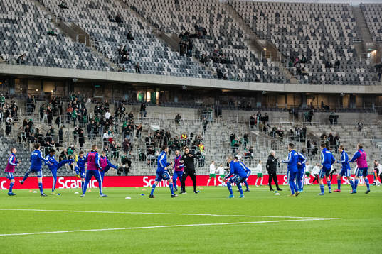 Sundsvalls spelare värmer upp