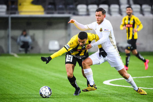 Häckens Ahmed Yasin och Östersunds Charlie Colkett