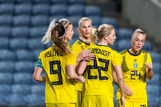 Sofia Jakobsson, Hanna Glas, Kosovare Asllani, Rebecka