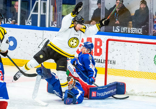 Oskarshamns målvakt Marcus Hellgren och Brynäs Johan