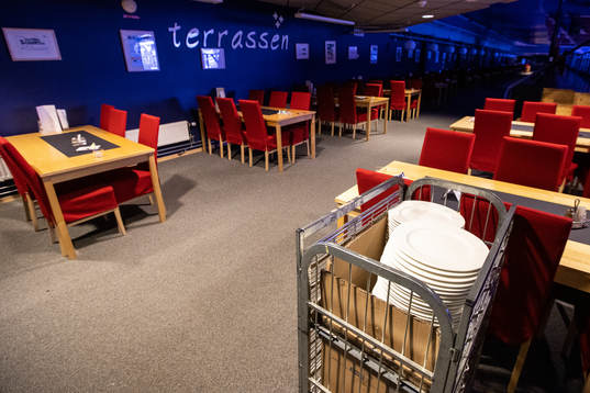 Tom restaurant i Tegera Arena innan  ishockeymatchen i SHL