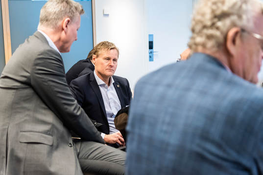 Robert Wedberg Swedish handball federation at a meeting