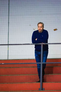 Brynäs sportchef Michael Sundlöv på läktaren