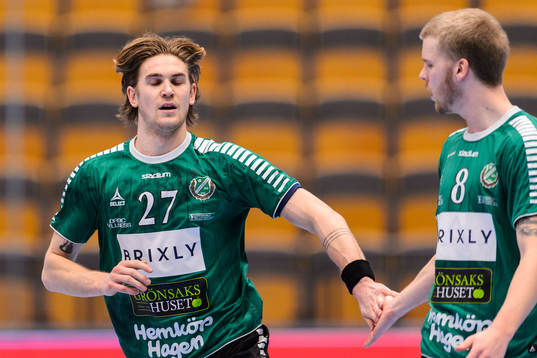 Önnereds Anton Hallbäck och William Pettersson jublar