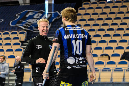 Helsingborgs Philip Sannum och Max Wahlgren jublar