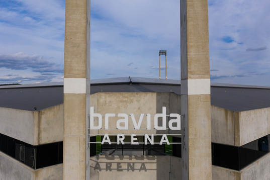 En skylt på Bravida Arena