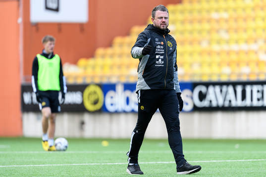 manager Jimmy Thelin