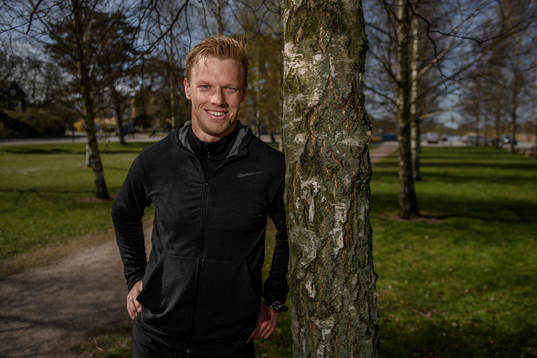 Carl Söderberg of the NHL team Arizona Coyotes pose for a