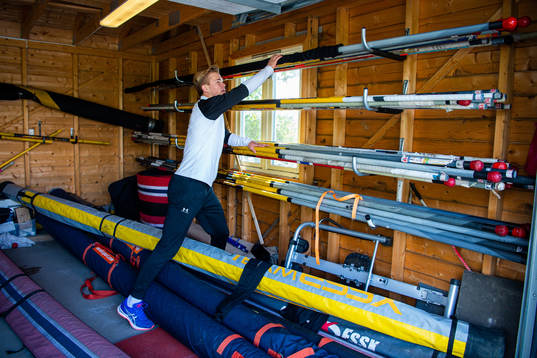 Norwegian pole vaulter Sondre Guttormsen trains at home as