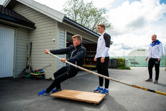 Norwegian pole vaulter Sondre Guttormsen trains together