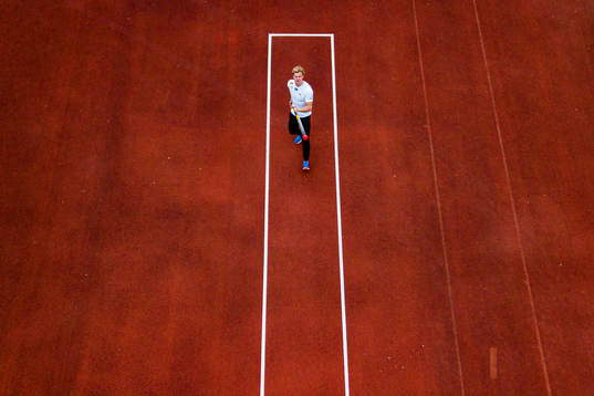 Norwegian pole vaulter Sondre Guttormsen trains at the