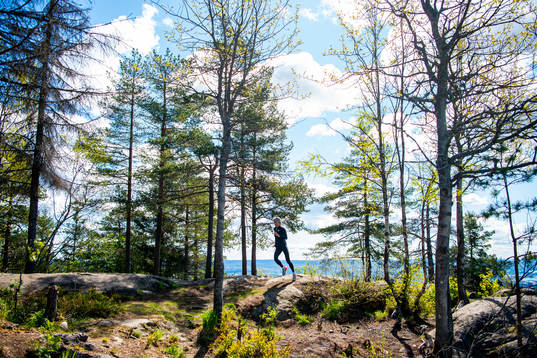 Norwegian athlete Karoline Bjerkeli Grøvdal trains in the
