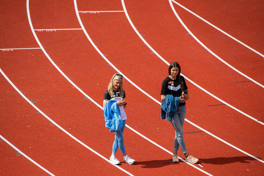 Therese Johaug and Amalie Iuel