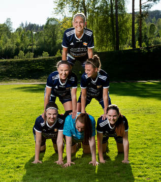 Överst, Sara Wexén, mitten, Ida Cöster och Denice